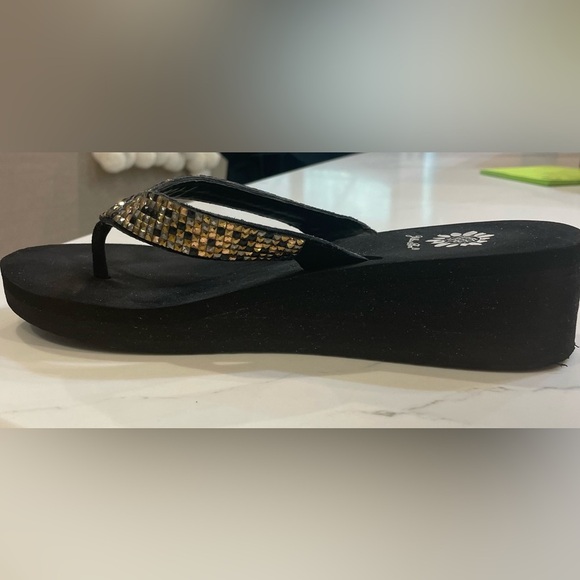 Yellow Box Black Wedge Flip-Flops with Rhinestones - Picture 2 of 4